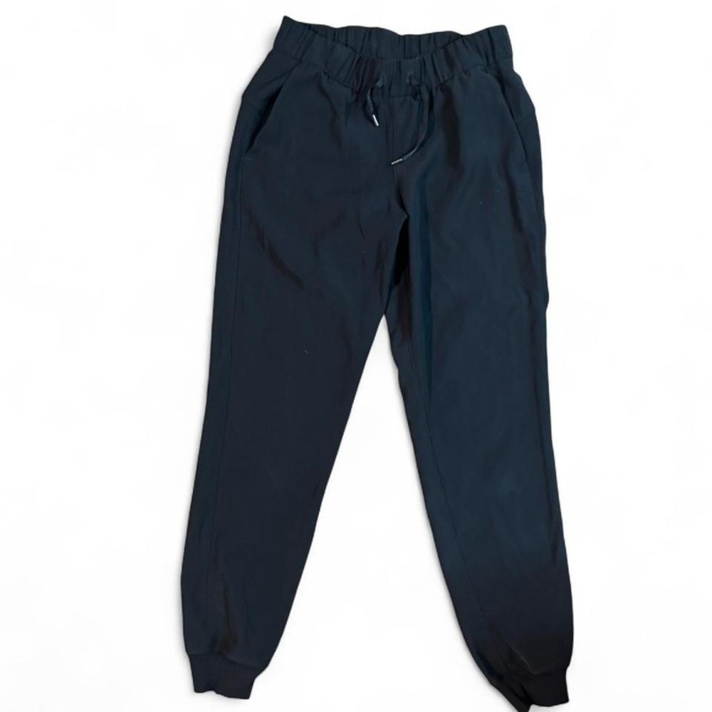 Lululemon On the Fly Jogger pants black size‎ 4